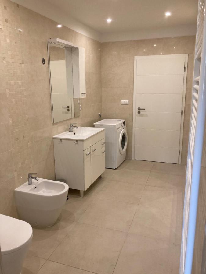 Apartman Duna Πιεστάνυ Εξωτερικό φωτογραφία